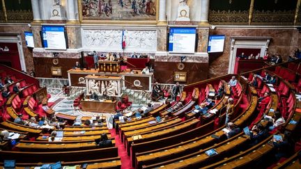 L'Assemblée nationale adopte un congé pour les victimes de violences sexuelles et sexistes dans le cadre de la loi intégrale