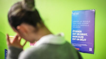 1 parent sur 3 estime que son enfant a déjà subi, à l’école, du harcèlement, une discrimination ou un traitement inégalitaire. (SÉBASTIEN TOUBON / MAXPPP)