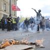 Des violences en marge de la manifestation du 17 octobre 2026 (AFP / Yomiuri)