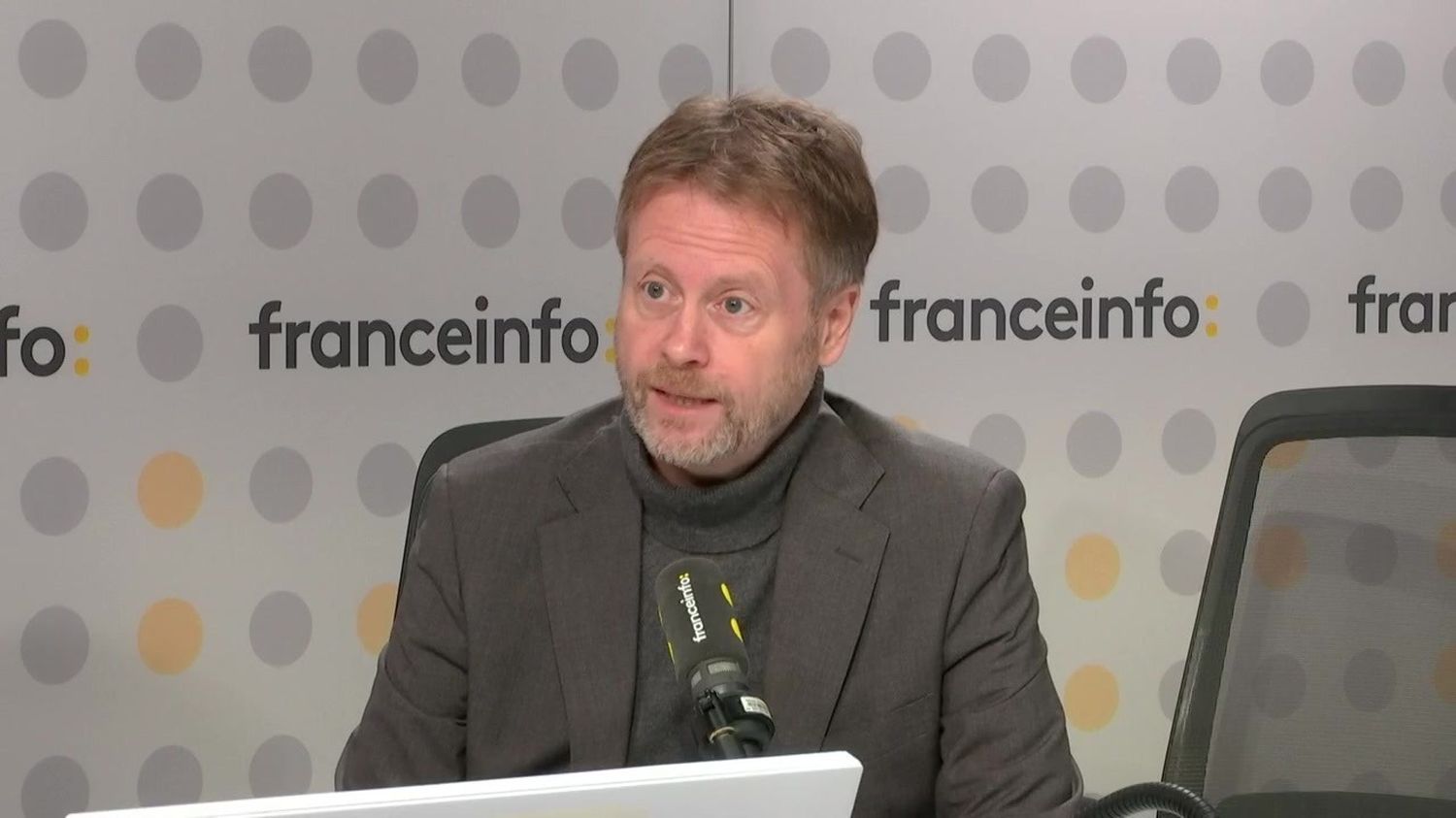 VIDÉO. "Trouver une réponse concrète dans des délais aussi courts me parait impossible", estime la PEEP après les annonces du ministre de l'Education