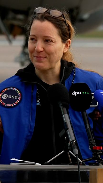 L'émouvant discours de Sophie Adenot après son retour sur Terre. (franceinfo)