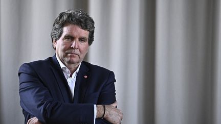"Elle va mourir, je la tue" : une enquête ouverte après la plainte d'une journaliste contre le sénateur LR Thierry Meignen